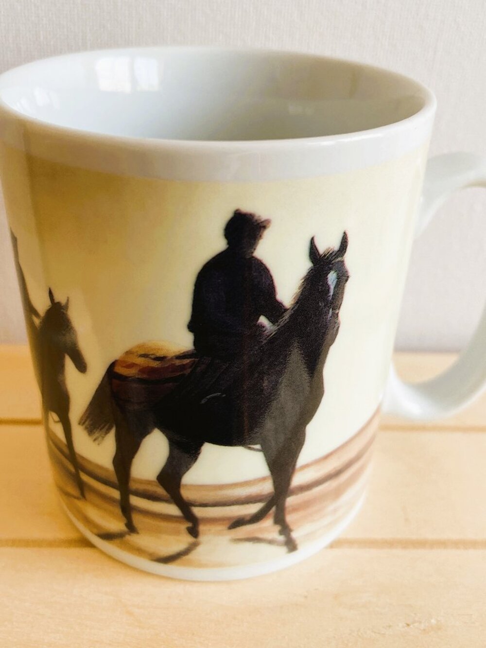 Thoroughbred Horse Racing Vintage Mug